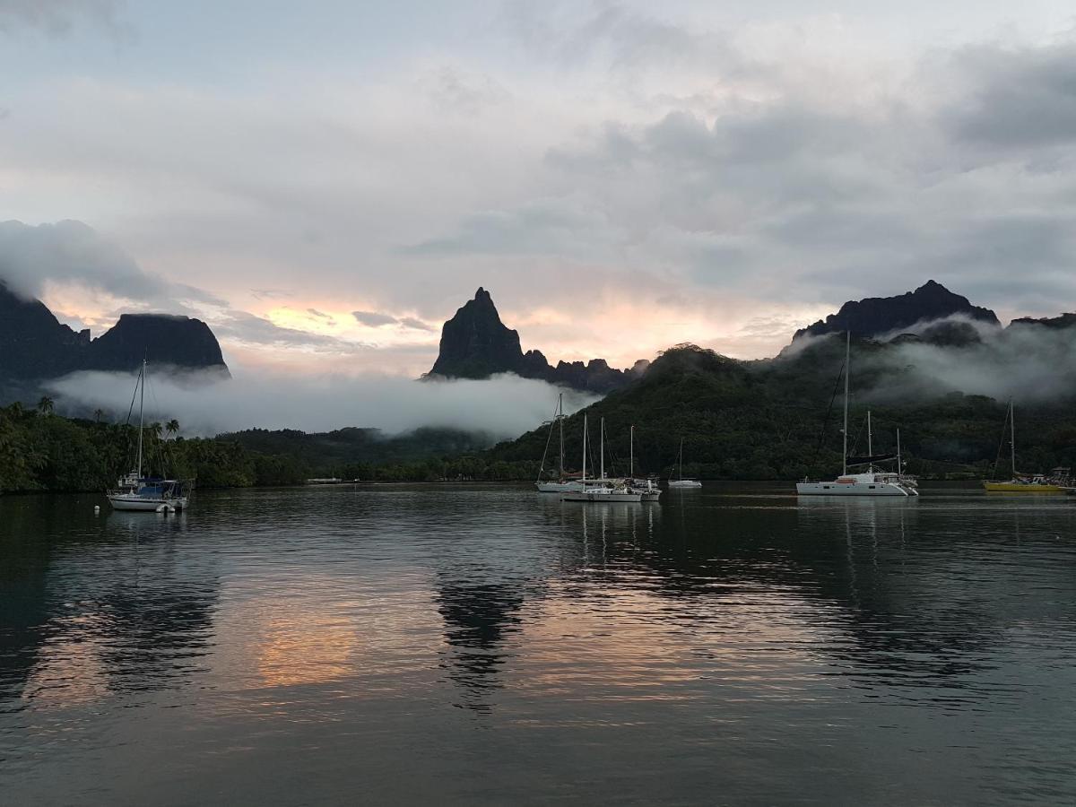 2 Nuits Insolites & 1 Excursion Voile A Bord Du Voilier Mori Ora Moorea Kültér fotó