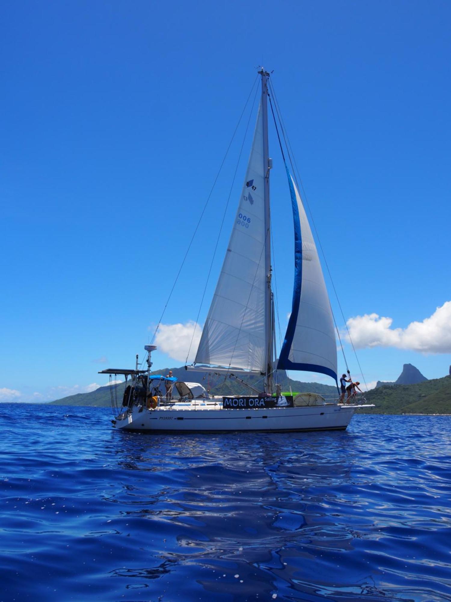 2 Nuits Insolites & 1 Excursion Voile A Bord Du Voilier Mori Ora Moorea Kültér fotó