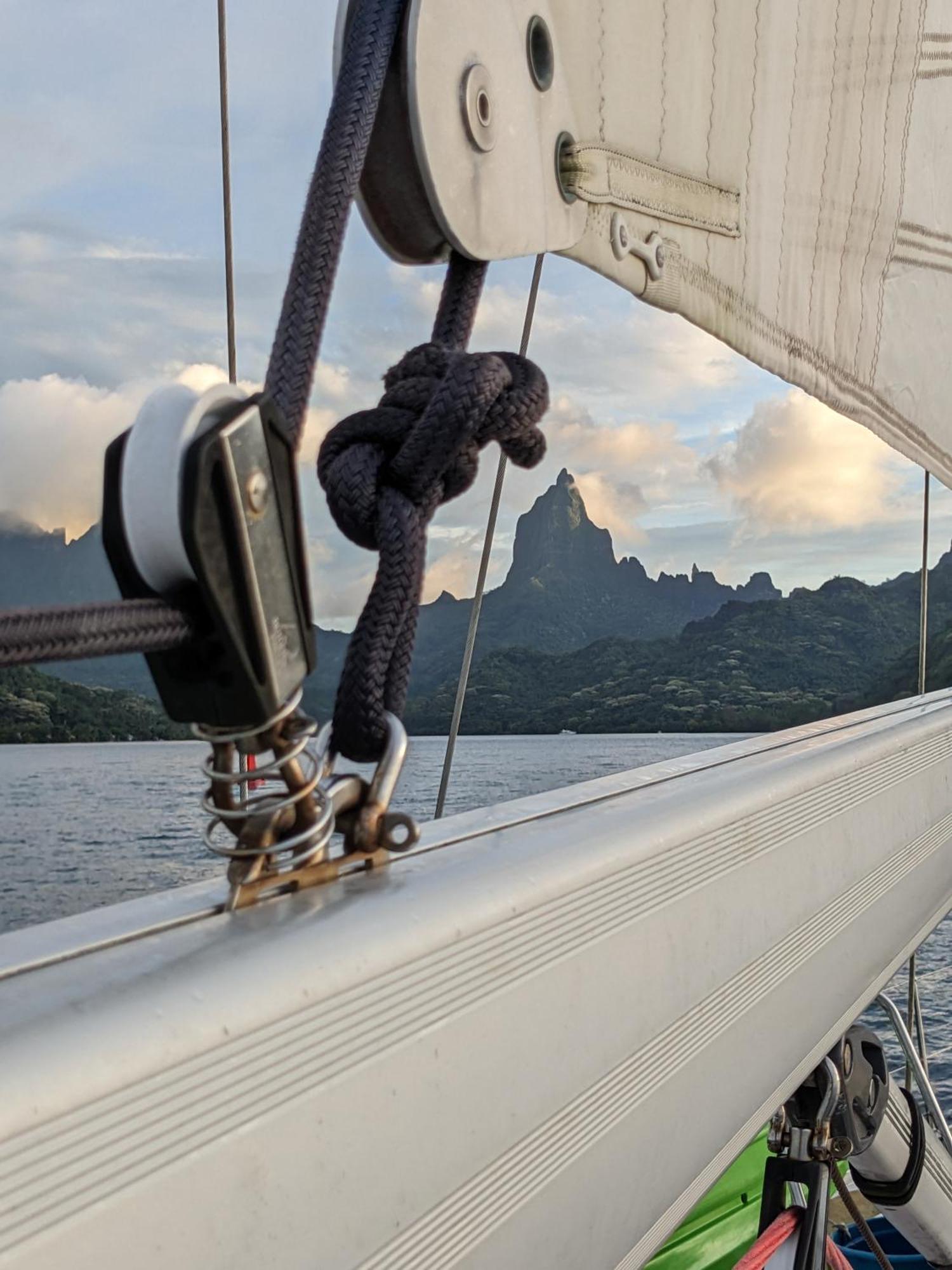 2 Nuits Insolites & 1 Excursion Voile A Bord Du Voilier Mori Ora Moorea Kültér fotó